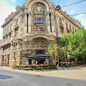 Nf Palace Old Bükreş