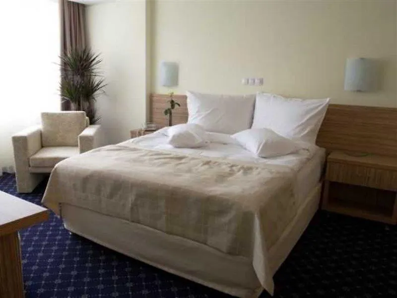 Marshal Hotel Bükreş 3*,  Romanya
