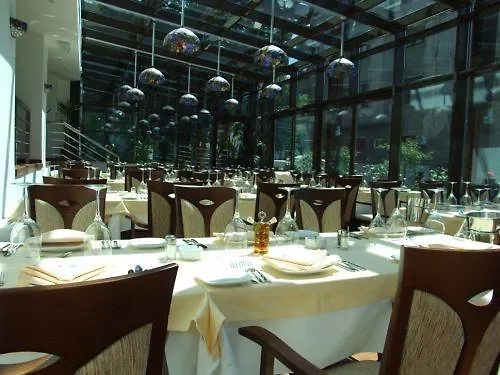 Marshal Hotel Bükreş