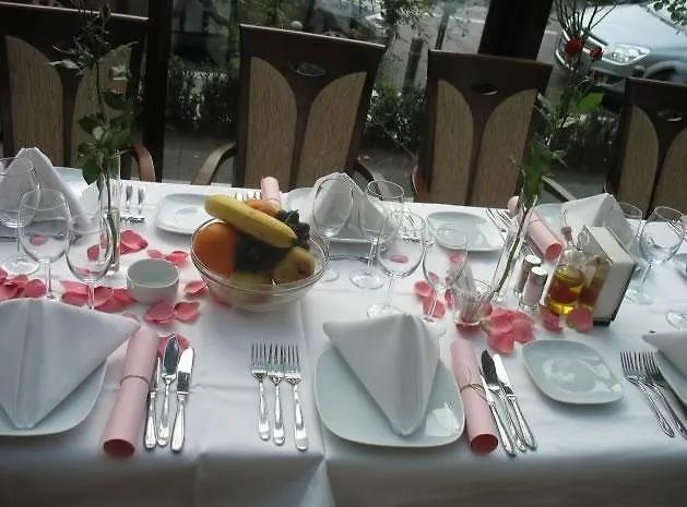 Marshal Hotel Bükreş